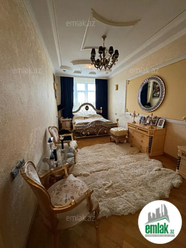 Satılır 4 otaqlı yeni tikili 185 m²