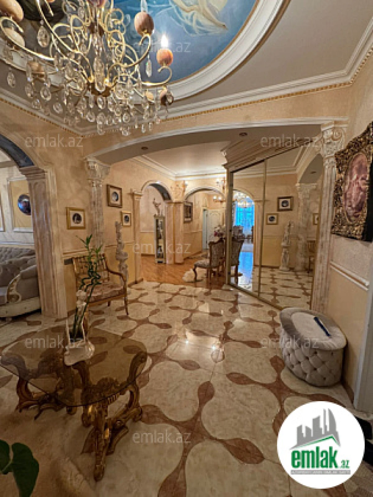 Satılır 4 otaqlı yeni tikili 185 m²