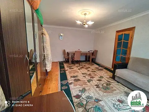 Satılır 2 otaqlı köhnə tikili 65 m²