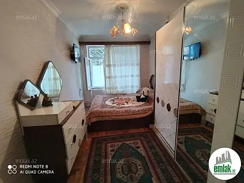 Satılır 2 otaqlı köhnə tikili 65 m²