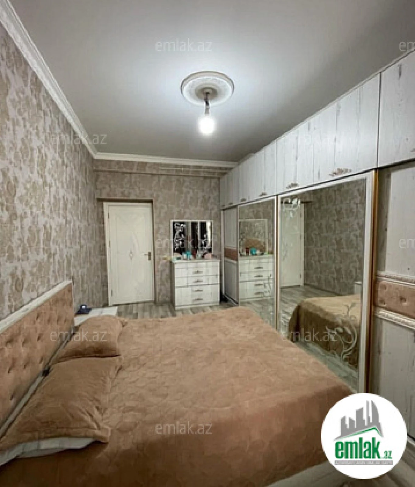 Satılır 3 otaqlı yeni tikili 87 m²