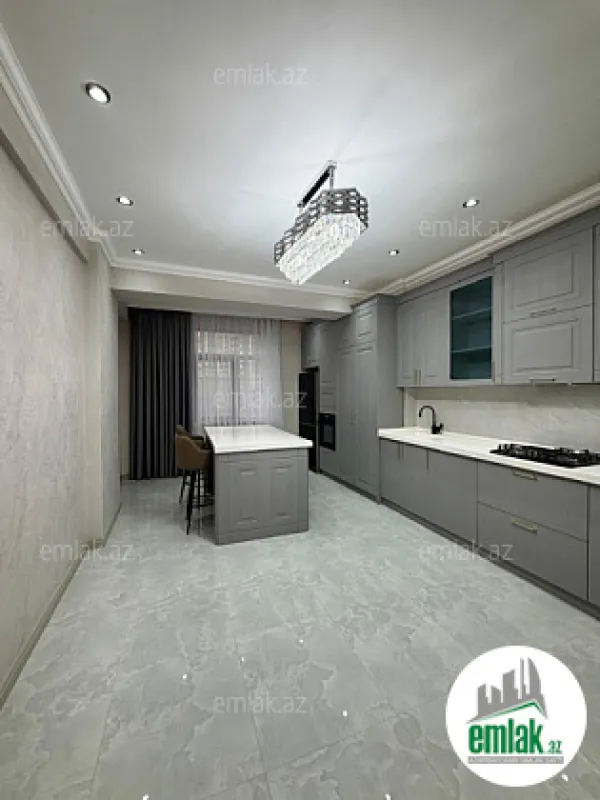 Satılır 3 otaqlı yeni tikili 140 m²