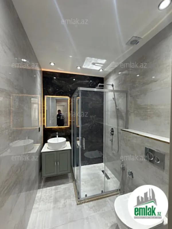 Satılır 3 otaqlı yeni tikili 140 m²