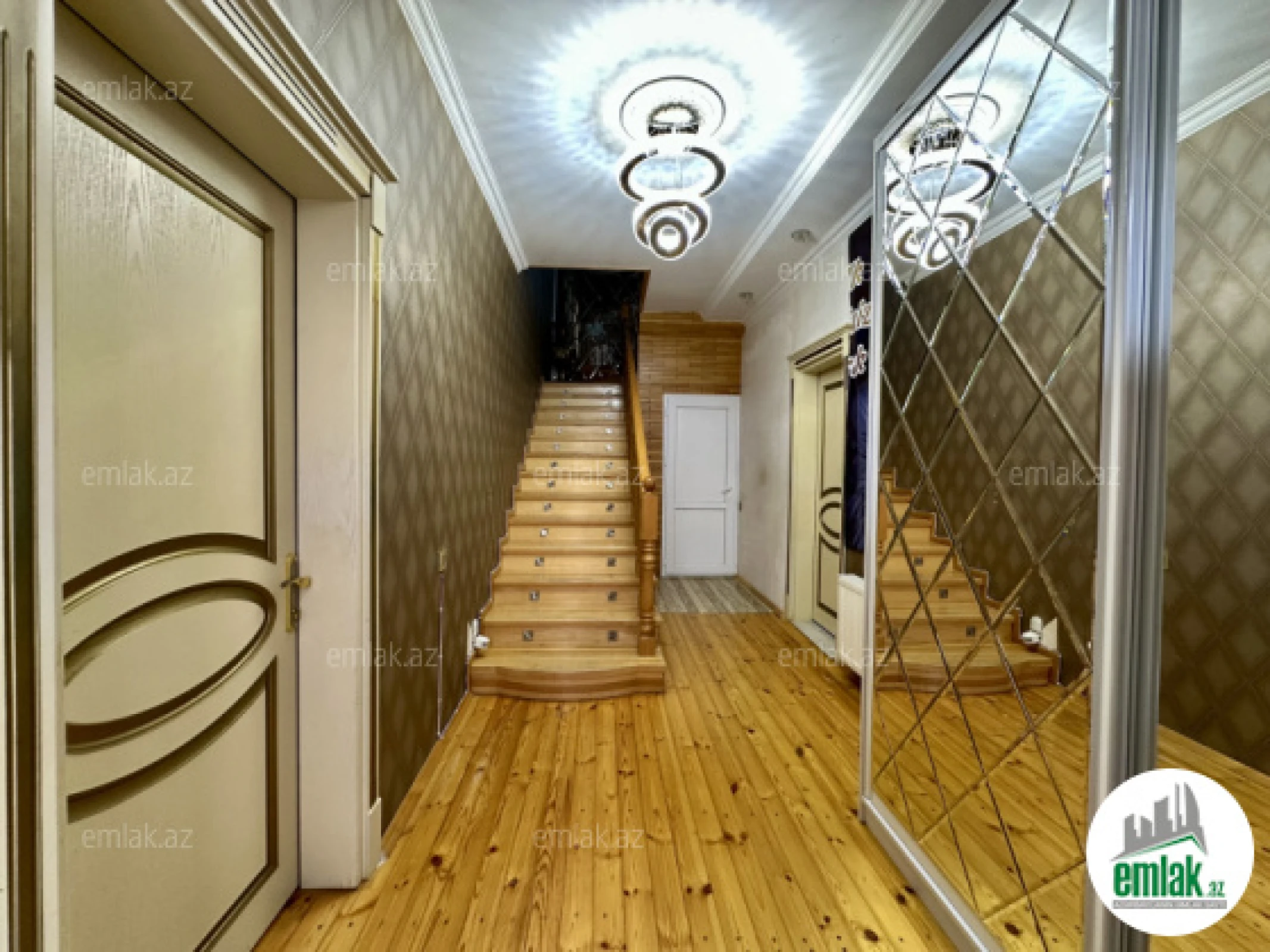 Satılır 6 otaqlı həyət evi 130.1 m²