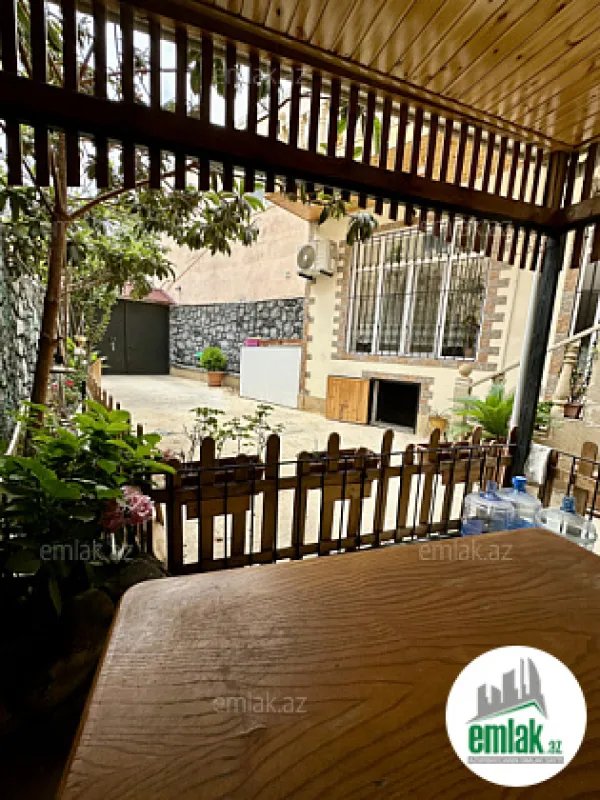 Satılır 6 otaqlı həyət evi 130.1 m²