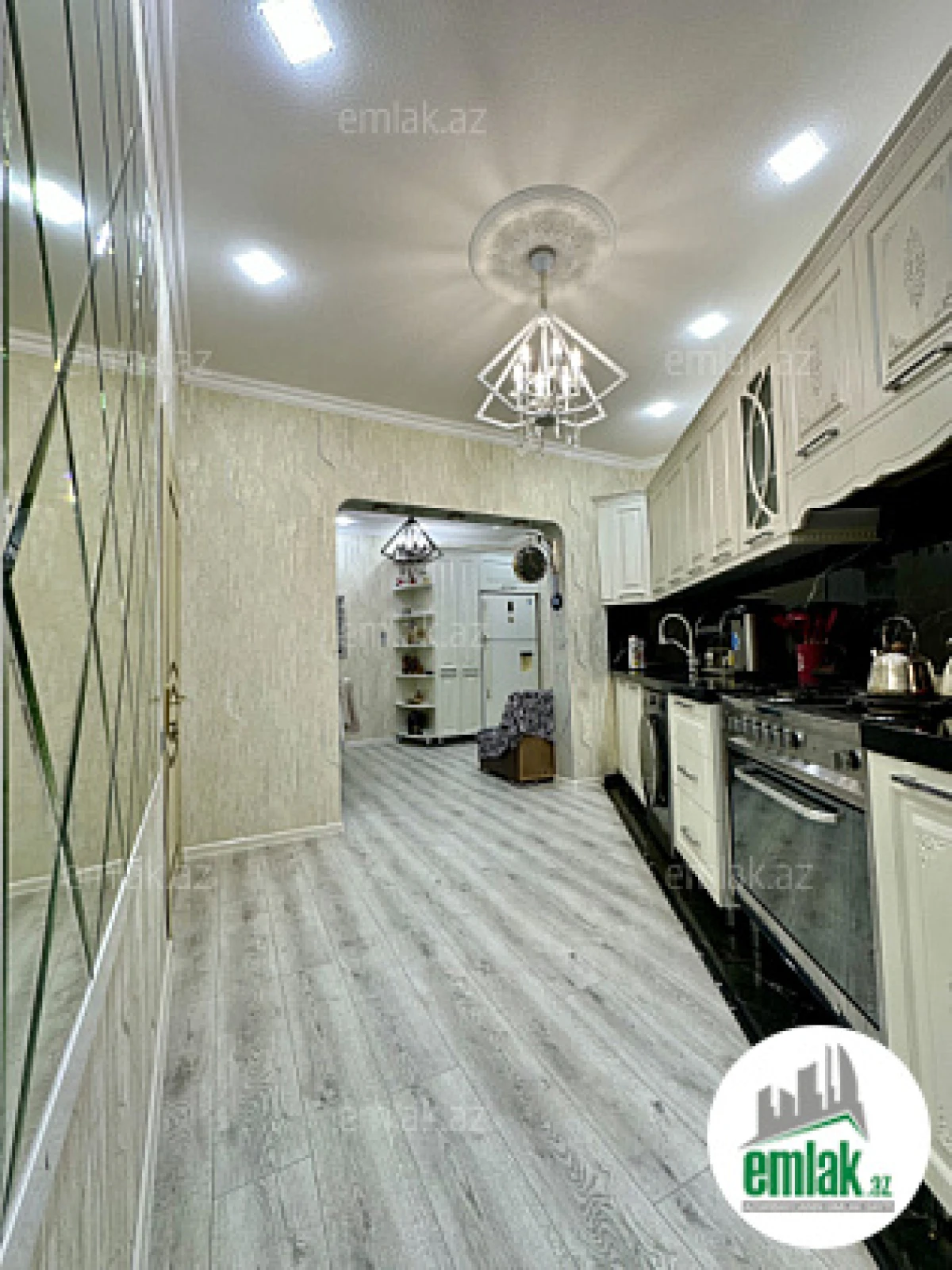 Satılır 6 otaqlı həyət evi 130.1 m²