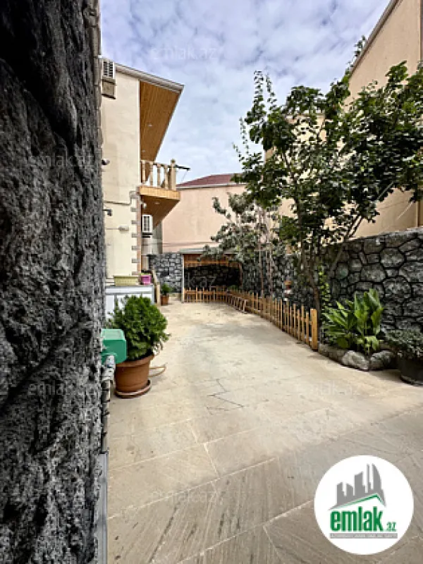 Satılır 6 otaqlı həyət evi 130.1 m²