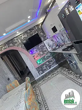 Satılır 2 otaqlı köhnə tikili 70 m²