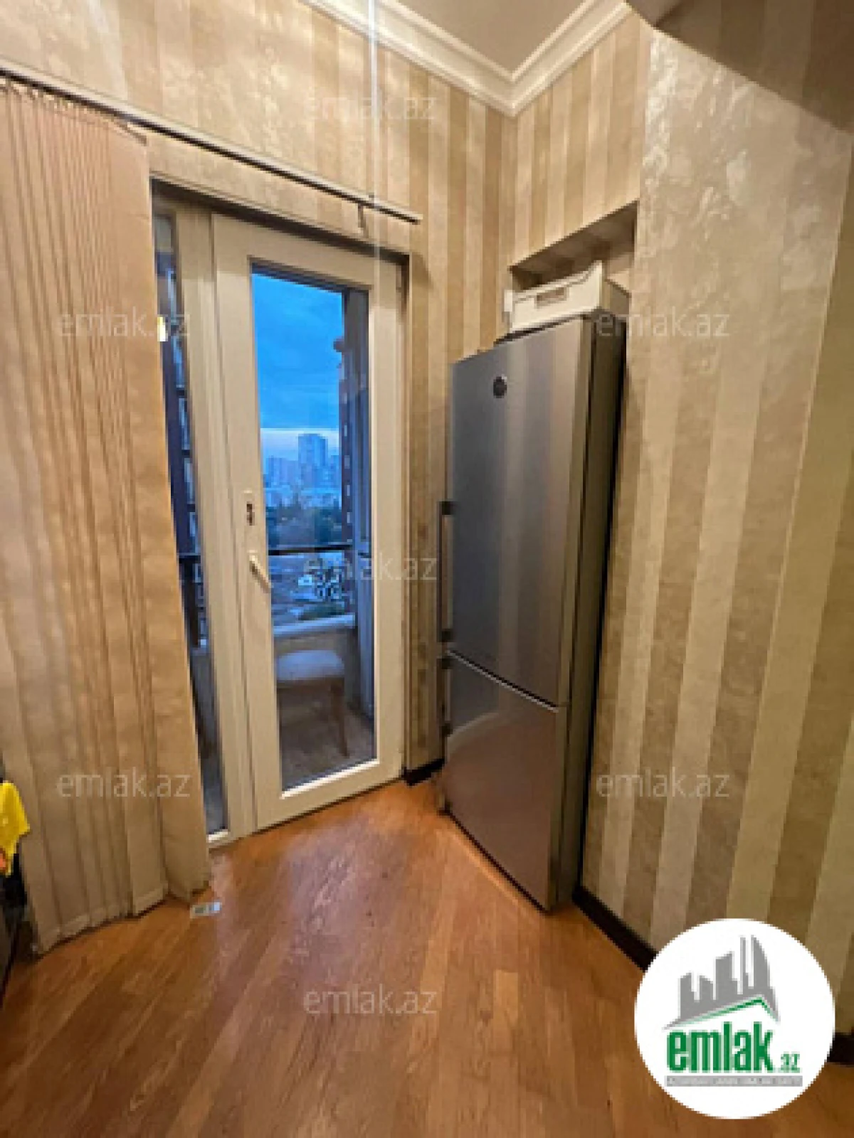 Satılır 3 otaqlı yeni tikili 100 m²