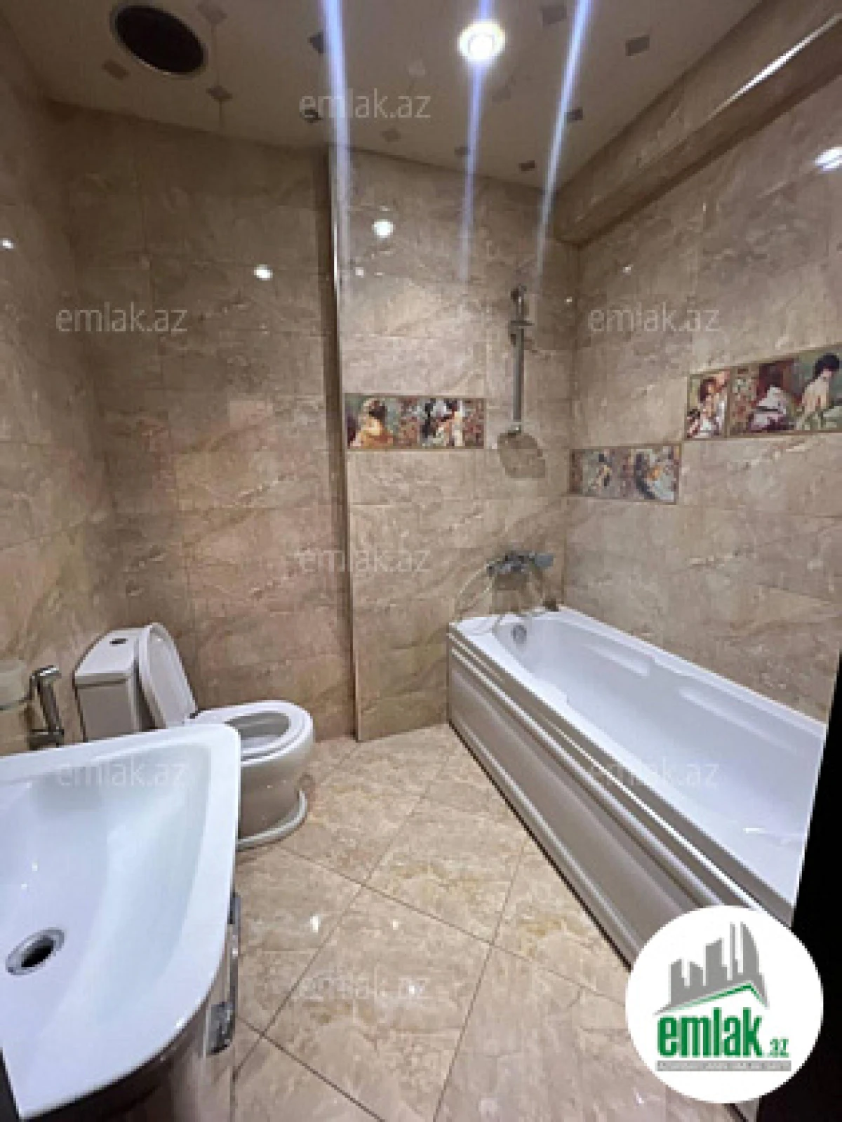 Satılır 3 otaqlı yeni tikili 100 m²