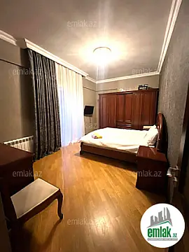 Satılır 3 otaqlı yeni tikili 100 m²