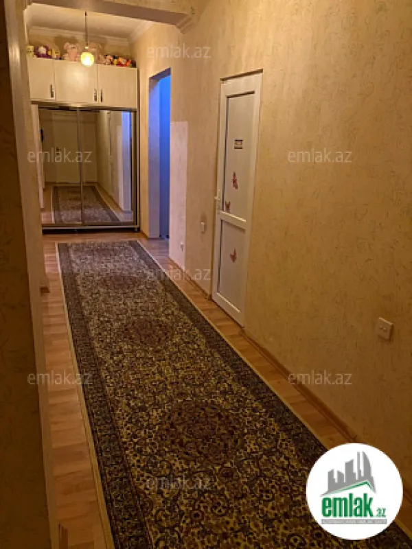 Satılır 3 otaqlı yeni tikili 130 m²