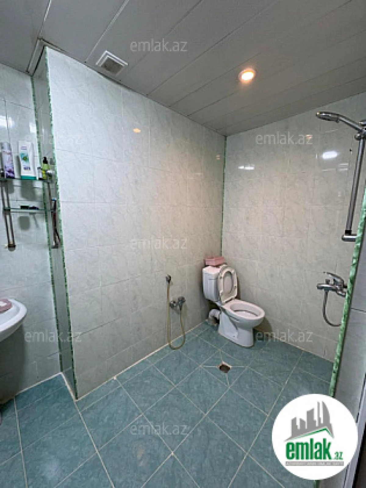 Satılır 3 otaqlı yeni tikili 130 m²