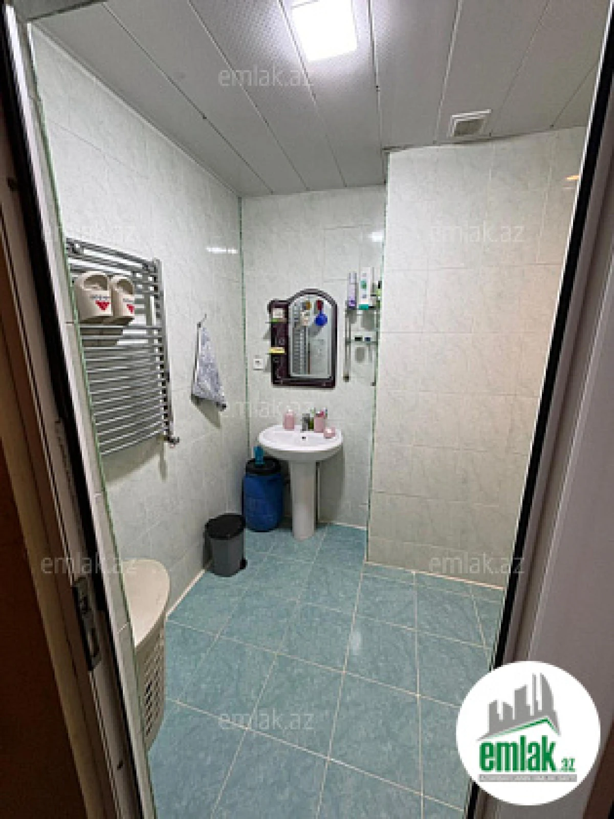 Satılır 3 otaqlı yeni tikili 130 m²