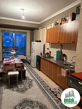 Satılır 3 otaqlı yeni tikili 130 m²