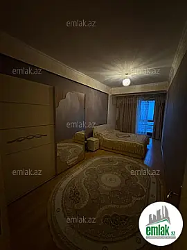 Satılır 3 otaqlı yeni tikili 130 m²