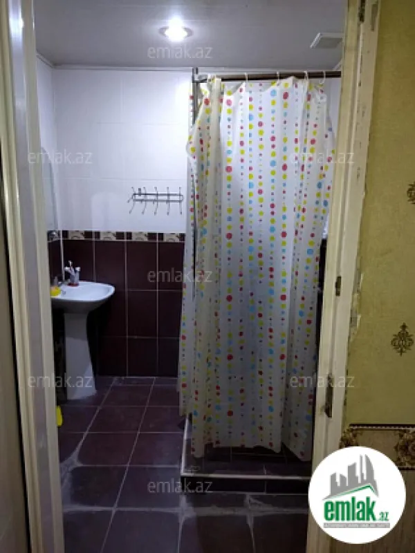 Satılır 3 otaqlı yeni tikili 80 m²