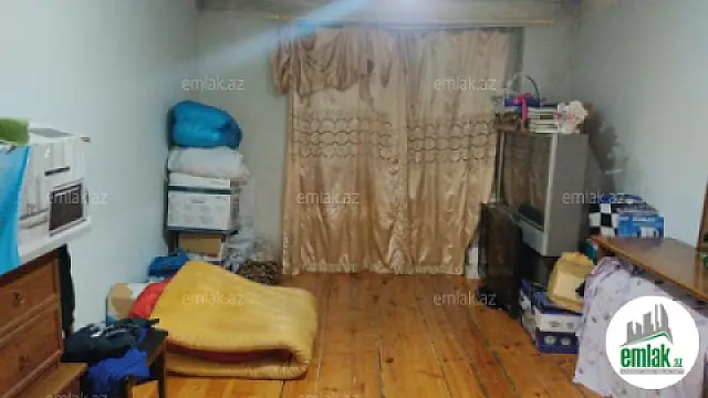 Satılır 3 otaqlı köhnə tikili 75 m²
