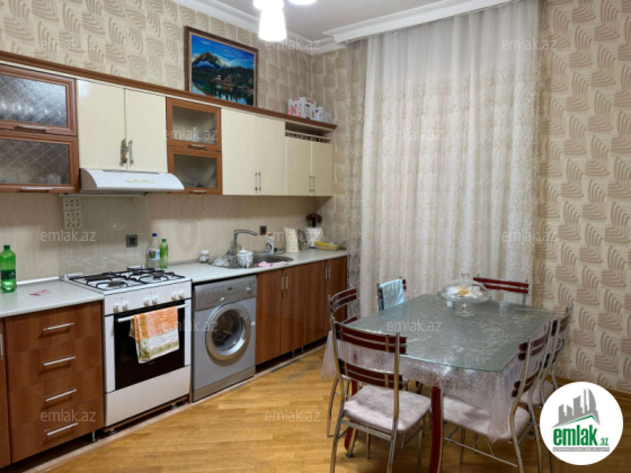 Satılır 6 otaqlı həyət evi 220 m²