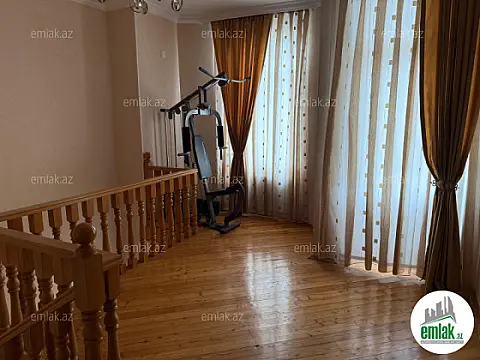 Satılır 6 otaqlı həyət evi 220 m²