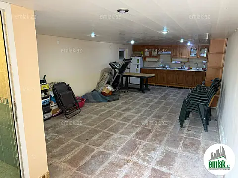 Satılır 6 otaqlı həyət evi 220 m²