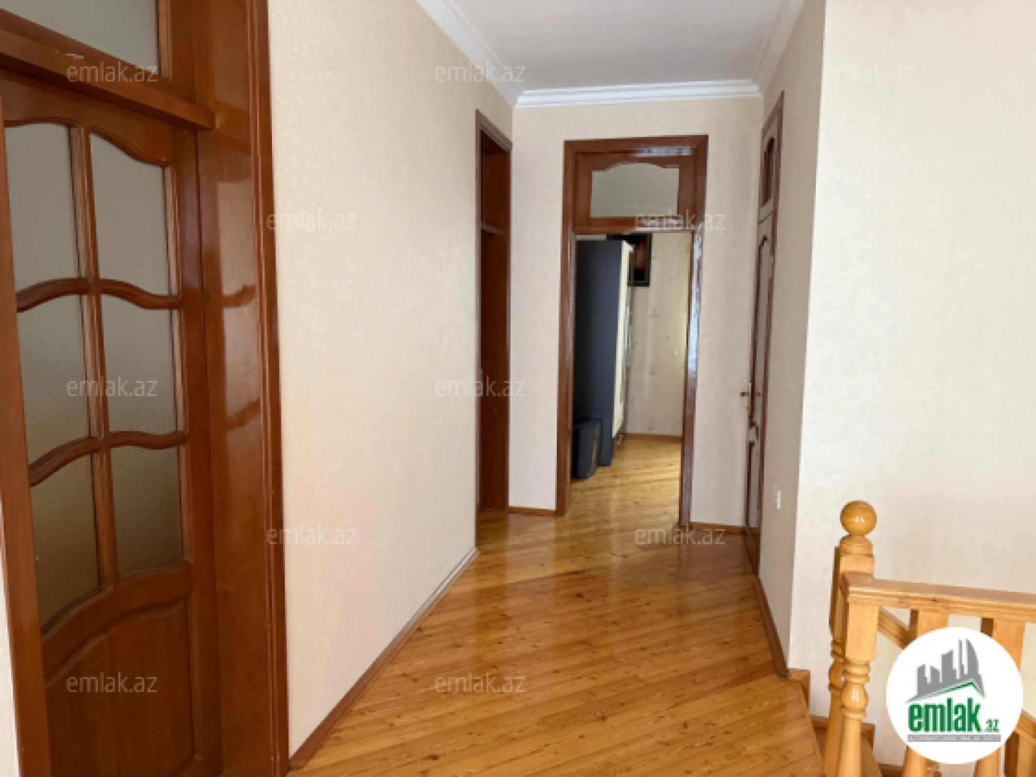 Satılır 6 otaqlı həyət evi 220 m²