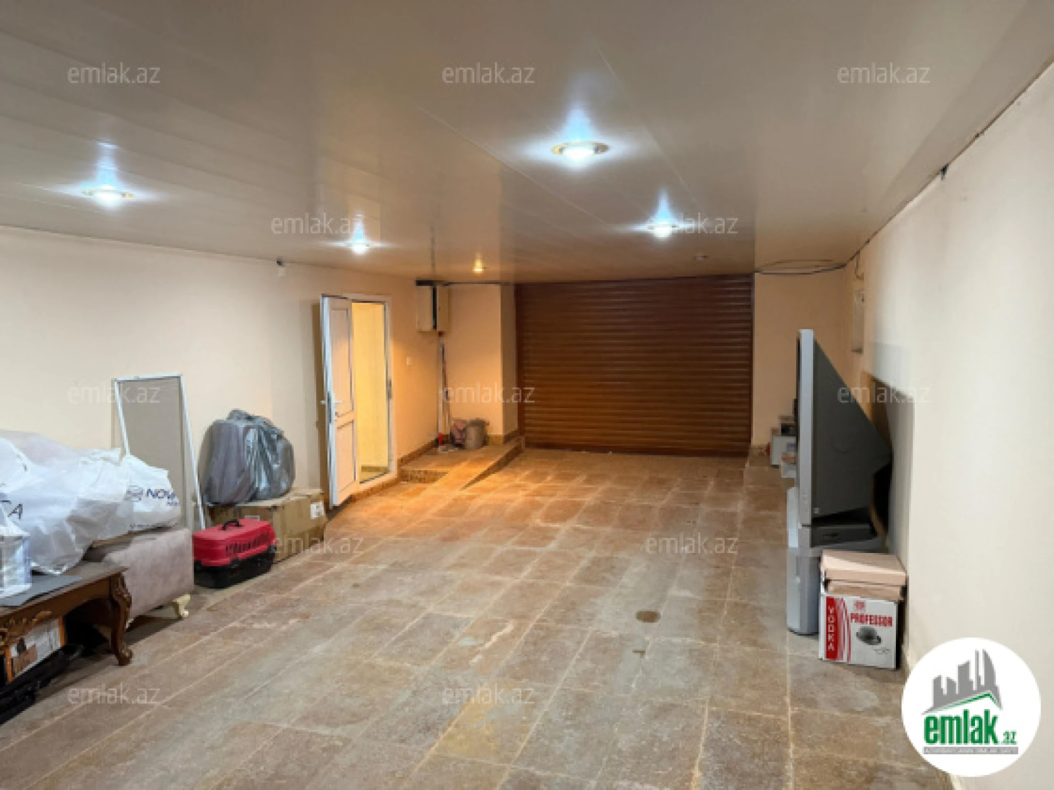 Satılır 6 otaqlı həyət evi 220 m²