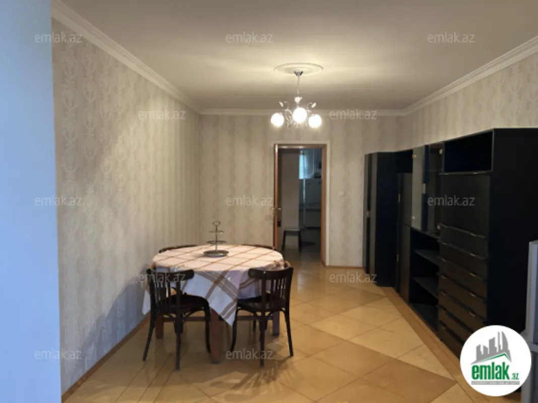 Satılır 3 otaqlı köhnə tikili 68 m²