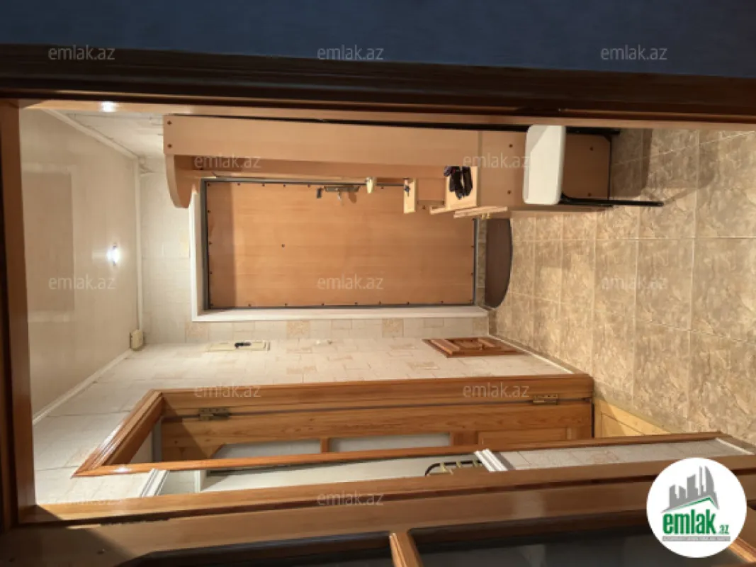 Satılır 3 otaqlı köhnə tikili 68 m²