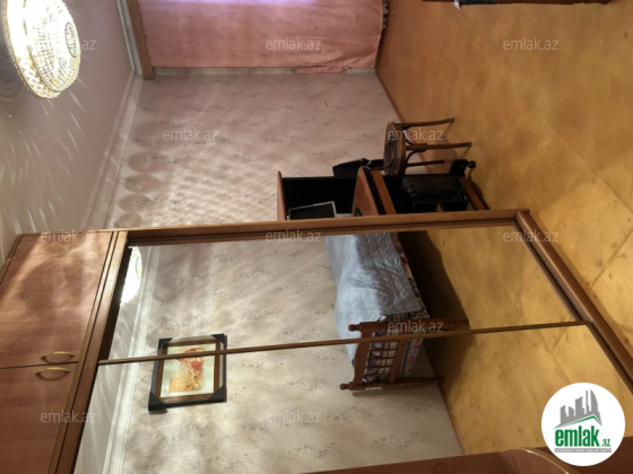 Satılır 3 otaqlı köhnə tikili 68 m²