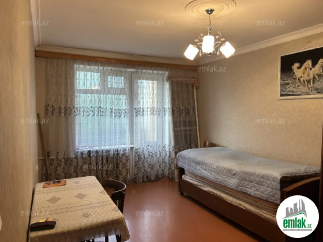 Satılır 3 otaqlı köhnə tikili 68 m²
