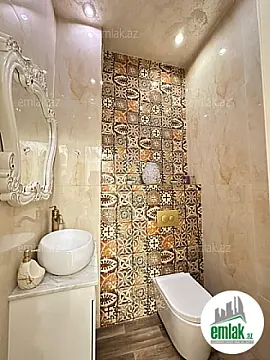 Satılır 2 otaqlı yeni tikili 70 m²