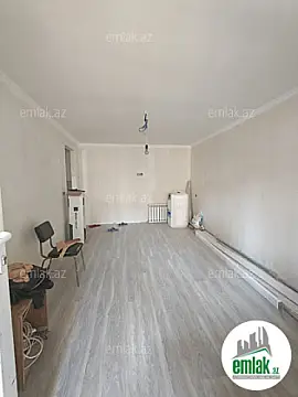 Satılır 1 otaqlı köhnə tikili 30 m²