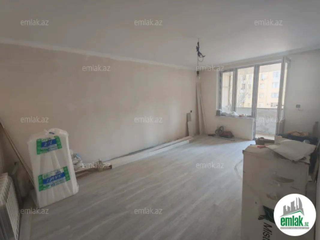 Satılır 1 otaqlı köhnə tikili 30 m²