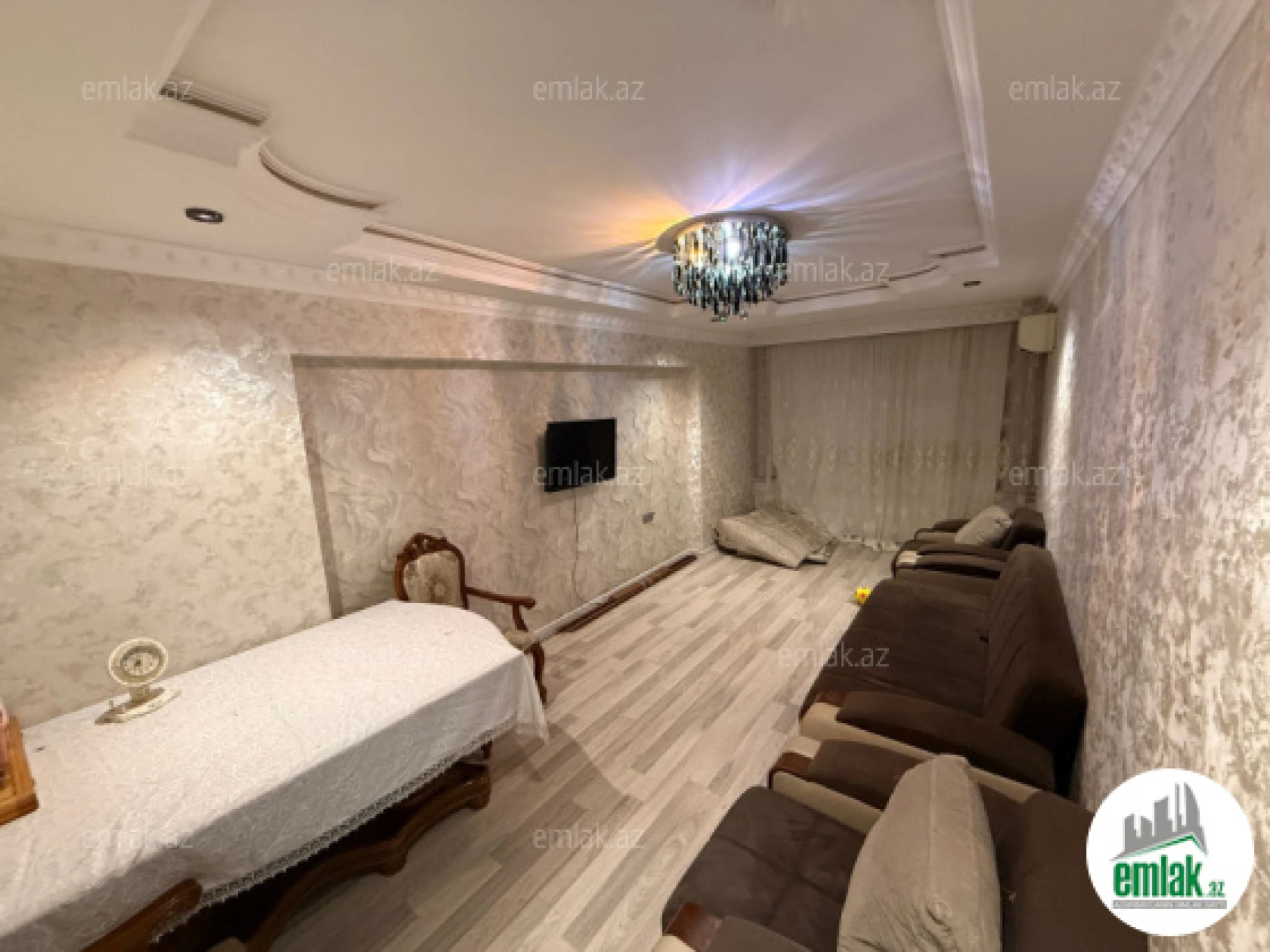 Satılır 6 otaqlı həyət evi 300 m²