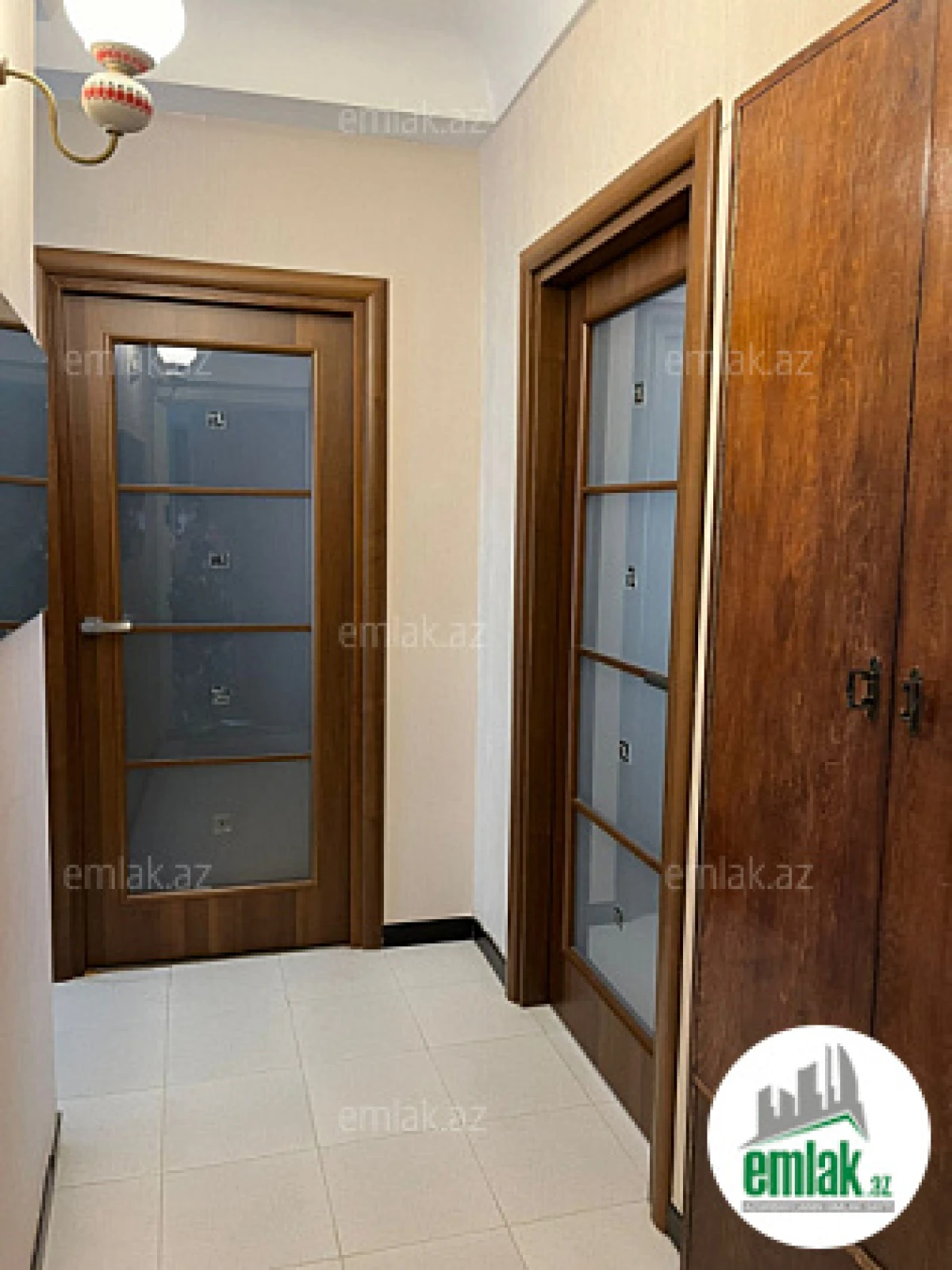 Satılır 3 otaqlı köhnə tikili 60 m²