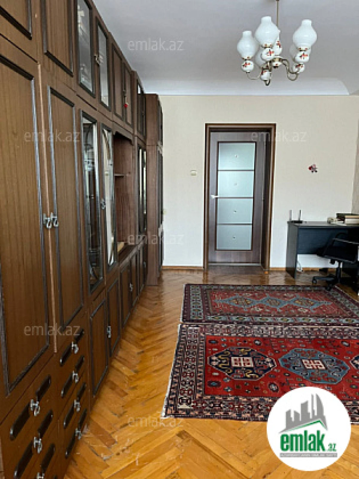 Satılır 3 otaqlı köhnə tikili 60 m²