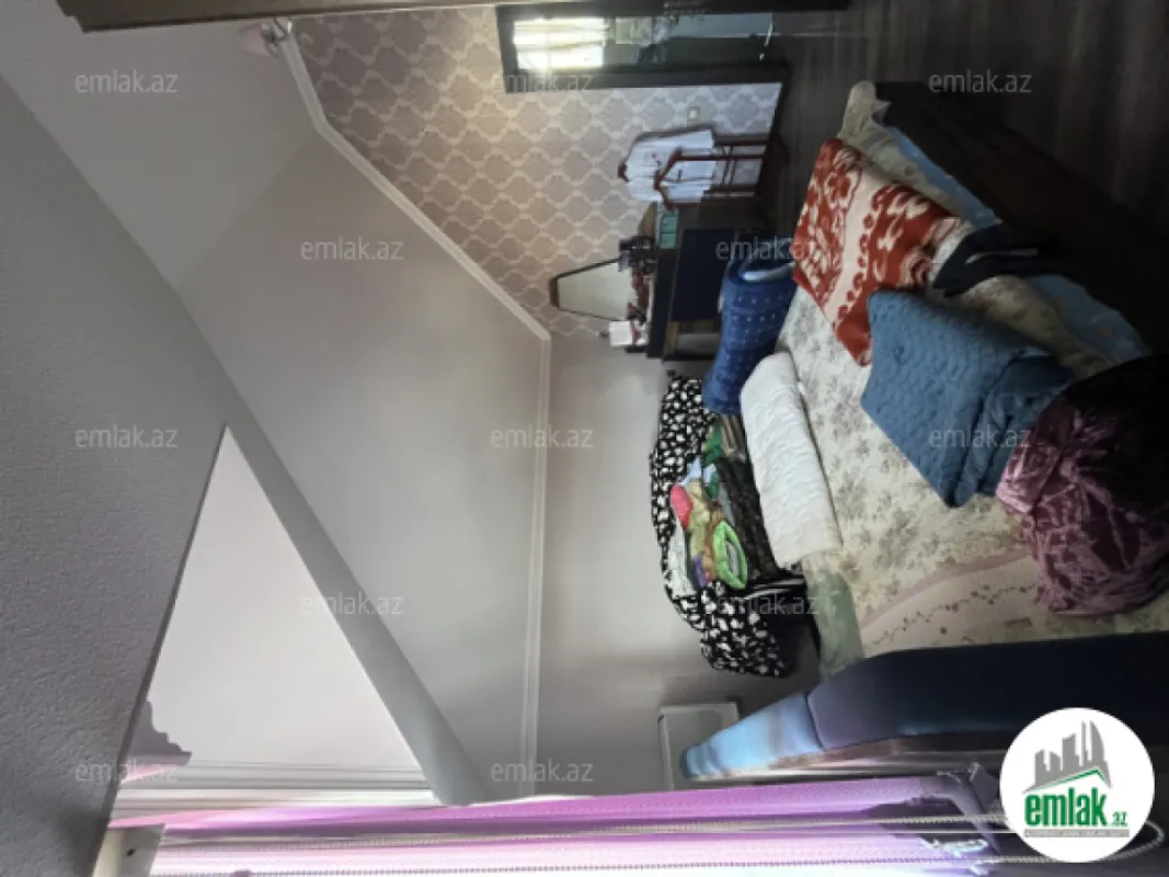 Satılır 4 otaqlı mənzil 175 m²