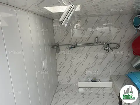 Satılır 4 otaqlı mənzil 175 m²