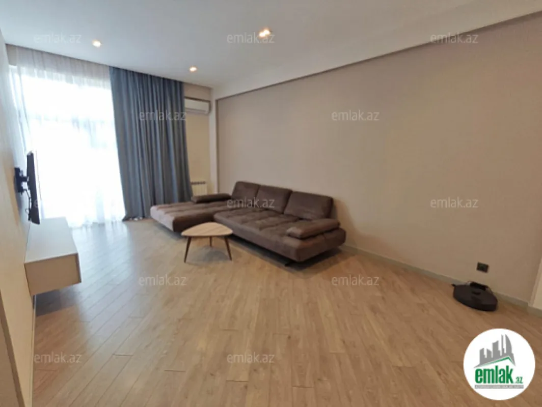 Satılır 3 otaqlı yeni tikili 135 m²
