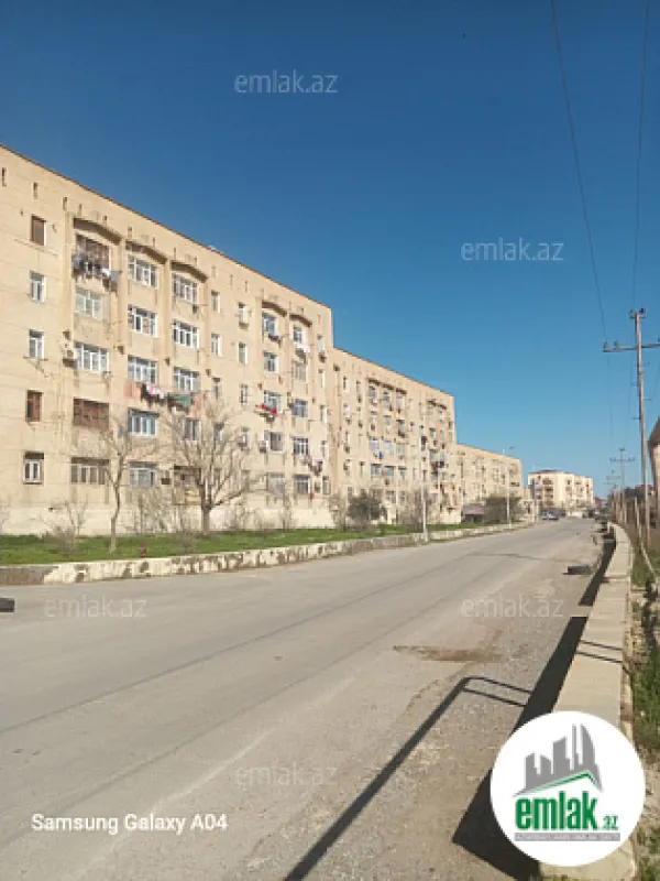 Satılır 3 otaqlı köhnə tikili 80 m²