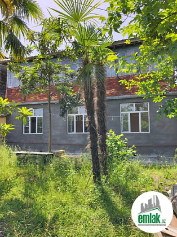 Satılır 2 otaqlı köhnə tikili 72 m²