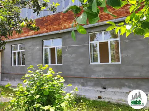 Satılır 2 otaqlı köhnə tikili 72 m²