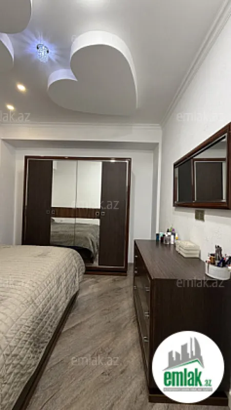 Satılır 4 otaqlı yeni tikili 120 m²