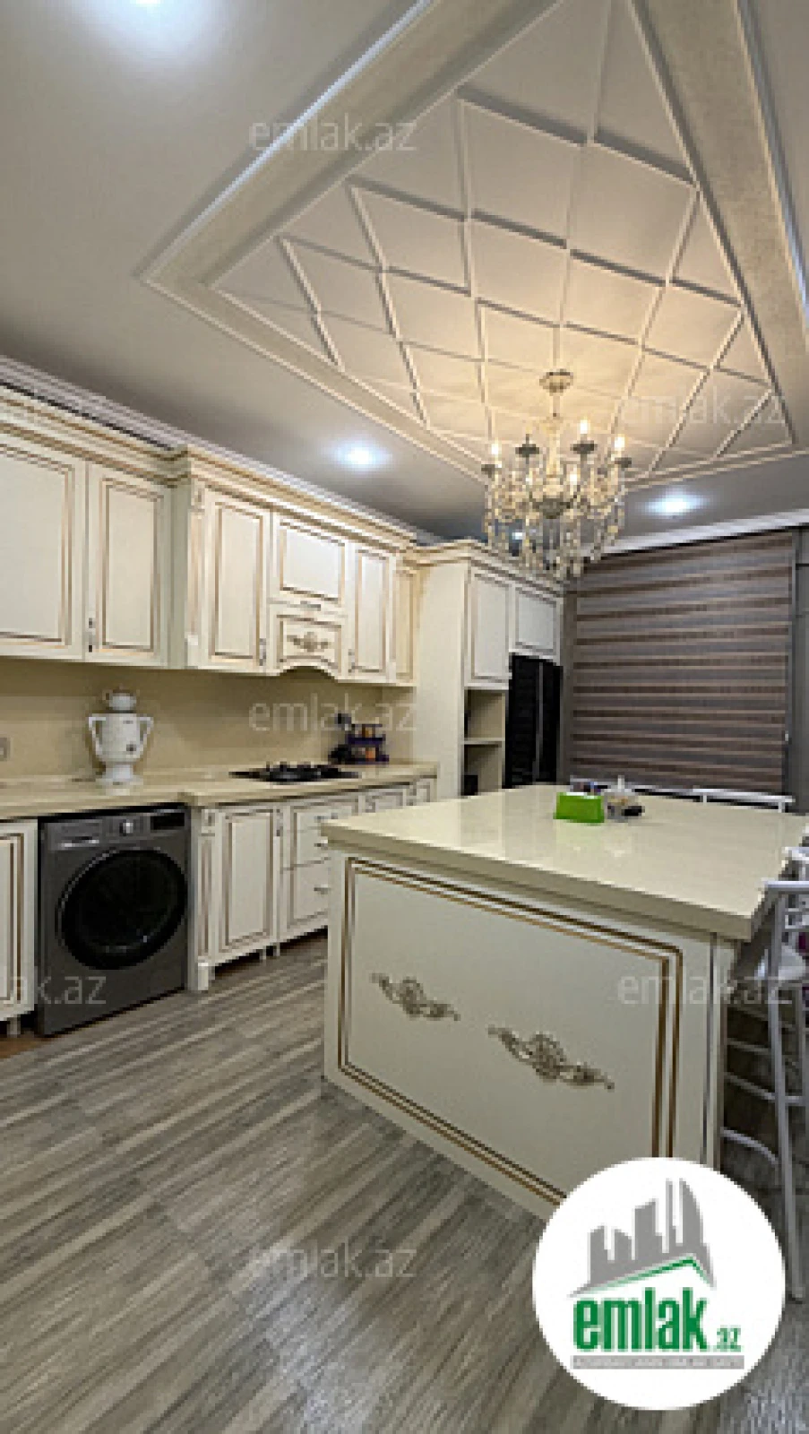 Satılır 4 otaqlı yeni tikili 120 m²