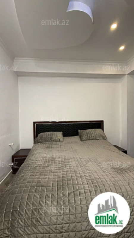 Satılır 4 otaqlı yeni tikili 120 m²