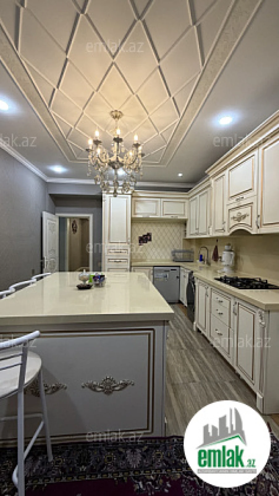 Satılır 4 otaqlı yeni tikili 120 m²