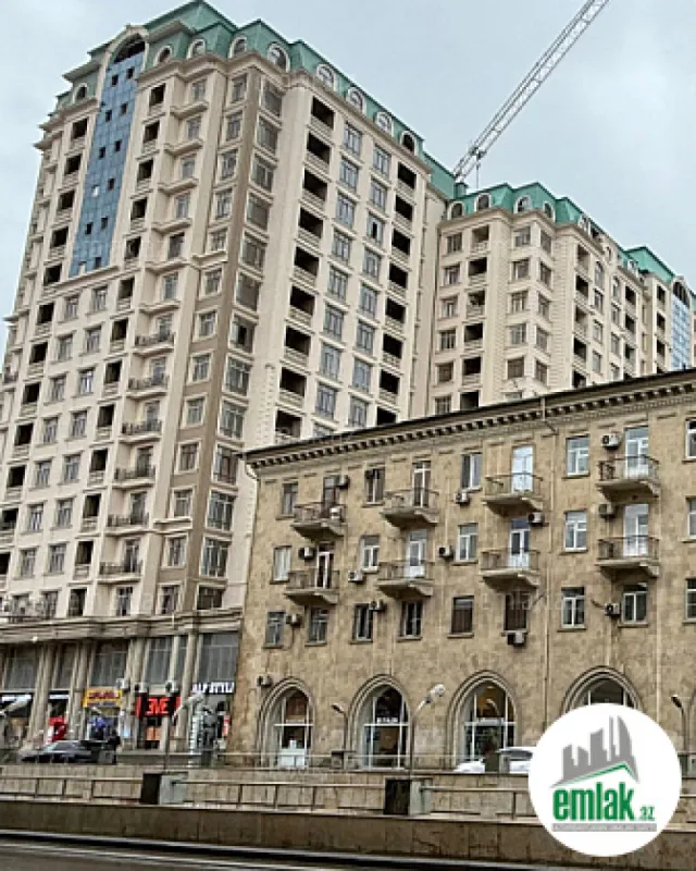 Satılır 3 otaqlı yeni tikili 115 m²