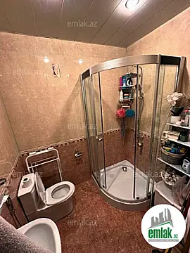 Satılır 3 otaqlı yeni tikili 180 m²