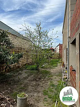 Satılır 4 otaqlı həyət evi 120 m²